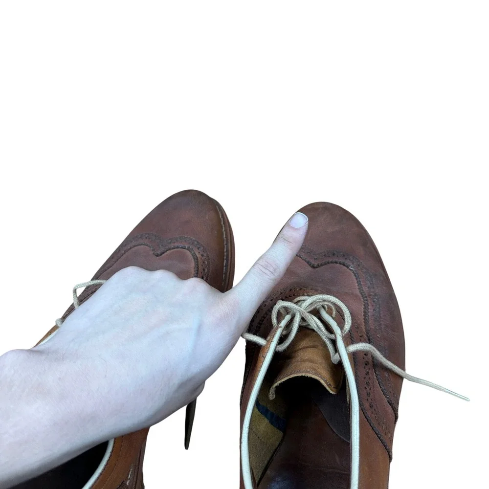 Cole Haan Wingtip Oxford Mens 9.5 Brown Leather Brogue Vibram Sole Dress Shoes